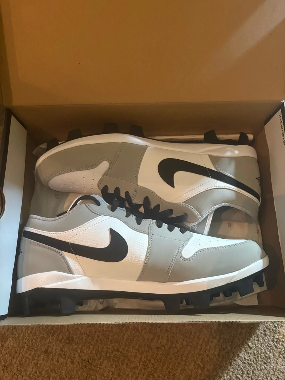 Nike Men’s Cleats - White, Gray, Black